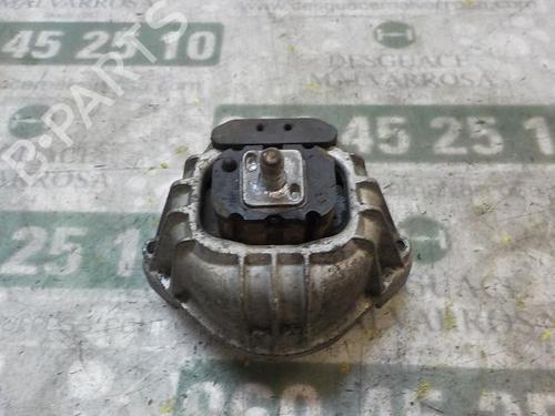 Used Engine mount BMW 1 (E87) 118 d (143 hp) 9081508