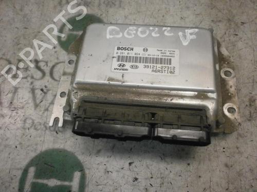 Used Engine control unit (ECU) Engine control unit (ECU) KIA CARENS II MPV (FJ) 2.0 CRDi (113 hp) 3737378 3737378