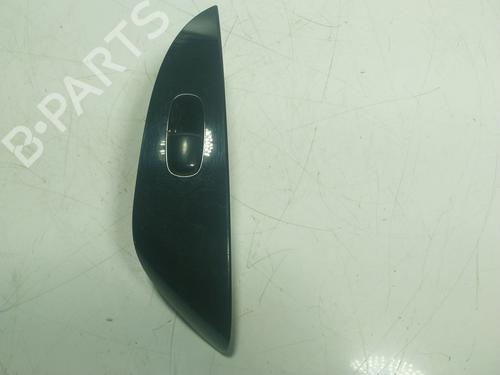 Used Right rear window switch NISSAN LEAF (ZE1) [2017-2025]  23211277