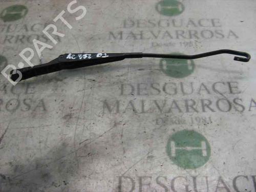 Used Front windshield wiper arm SEAT IBIZA II (6K1) 1.4 (60 hp) 3769926