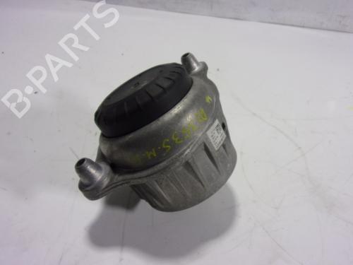 Used Engine mount Engine mount 10562450 10562450