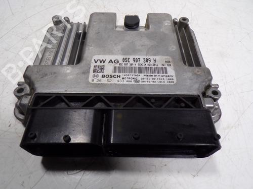 Used Engine control unit (ECU) SEAT LEON (5F1) 1.5 TSI (130 hp) 15066889
