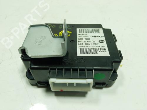 Used Electronic module Electronic module KIA STONIC (YB) 1.2 CVVT (84 hp) 19517837 19517837