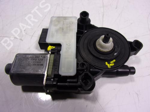 Used Left rear window motor Left rear window motor VW GOLF VII (5G1, BQ1, BE1, BE2) 1.6 TDI (105 hp) 16158571 16158571