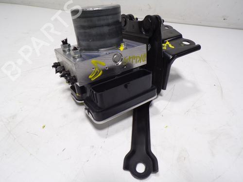 ABS Bremseaggregat TOYOTA YARIS (_P21_, _PA1_, _PH1_) 1.5 Hybrid (MXPH11) (92 hp) 11193653
