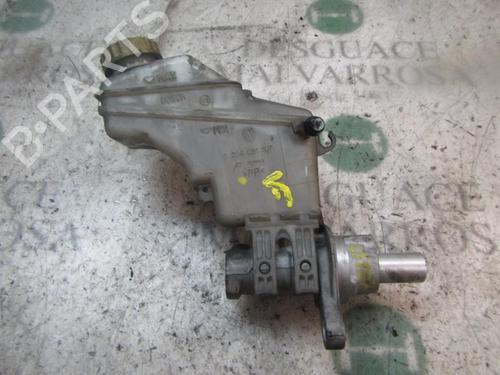 Used Brake master cylinder Brake master cylinder FIAT LINEA (323_, 110_) 1.3 D Multijet (323AXB11, 323AXB1A) (90 hp) 4007903 4007903