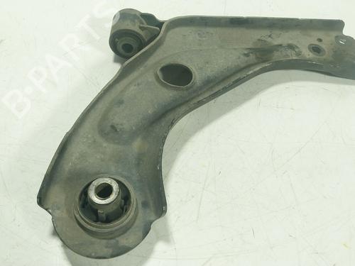 Used Right front suspension arm Right front suspension arm 32235246 32235246