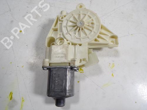 Rudehejsemotor bagstkærm venstre MERCEDES-BENZ C-CLASS (W204)  | BP7847343E23 