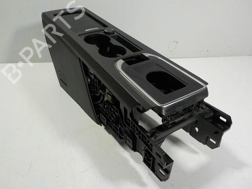 Used Armrest / Center console Armrest / Center console LAND ROVER DISCOVERY SPORT (L550) 2.0 D 4x4 (150 hp) 13410288 13410288