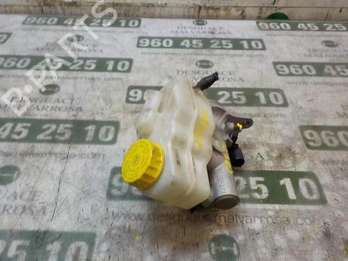 Used Brake master cylinder Brake master cylinder VW POLO V (6R1, 6C1) 1.0 (75 hp) 3860628 3860628