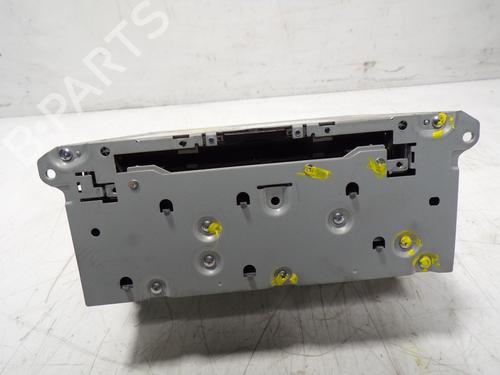 Used Radio Radio INFINITI Q30 [2015-2026] 10089369 10089369