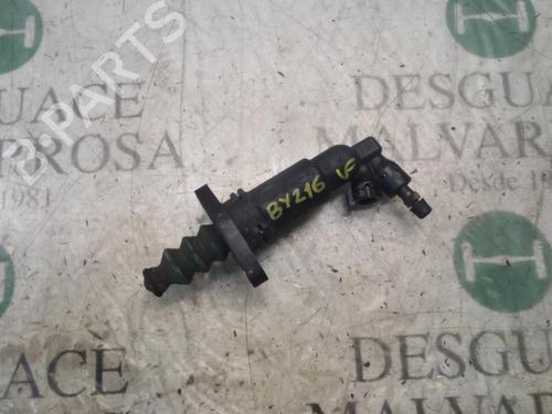 Used Clutch slave cylinder Clutch slave cylinder 14270707 14270707