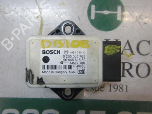 Used Electronic module Electronic module PEUGEOT 308 I (4A_, 4C_) 1.6 HDi (90 hp) 3865136 3865136