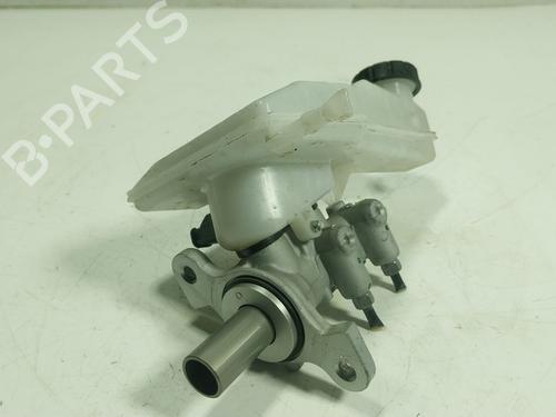 Used Brake master cylinder Brake master cylinder PEUGEOT 208 II (UB_, UP_, UW_, UJ_) e-208 (136 hp) 24846227 24846227