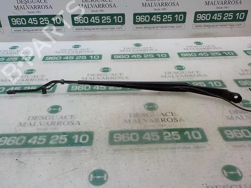 Vindspejlsviskerarm SSANGYONG RODIUS I 2.7 Xdi | BP3868727C143 