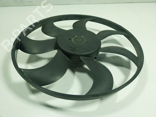 Used Radiator fan Radiator fan RENAULT MEGANE IV Hatchback (B9A/M/N_) [2015-2026] 16713505 16713505