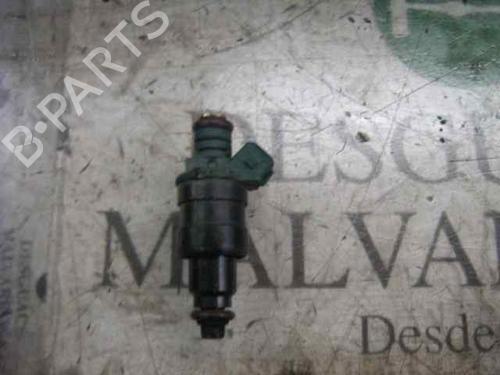 Used Injector RENAULT MEGANE I (BA0/1_) 1.4 16V (BA0D, BA1H, BA0W, BA10) (95 hp) 3777979