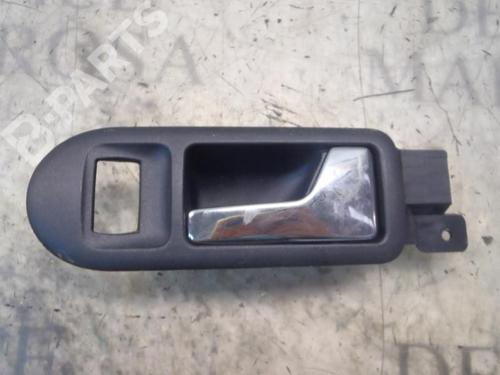 Used Front right interior door handle Front right interior door handle VW BORA I (1J2) 1.9 TDI (115 hp) 3798325 3798325