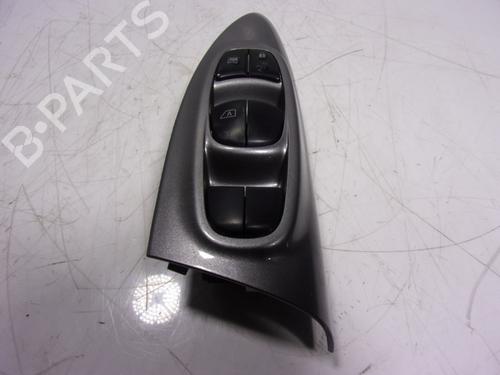 Used Left front window switch Left front window switch NISSAN JUKE (F15) 1.5 dCi (110 hp) 15887696 15887696