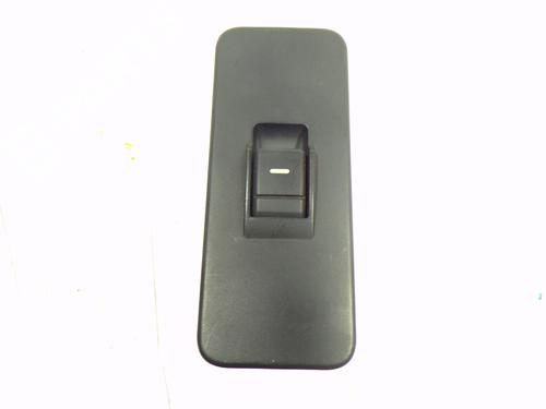 Used Left rear window switch Left rear window switch LAND ROVER RANGE ROVER III (L322) 3.6 D 4x4 (272 hp) 8912880 8912880
