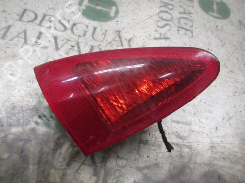 Used Left tailgate light Left tailgate light ALFA ROMEO 147 (937_) 1.6 16V T.SPARK (937.AXA1A, 937.AXB1A, 937.BXB1A) (120 hp) 3828347 3828347