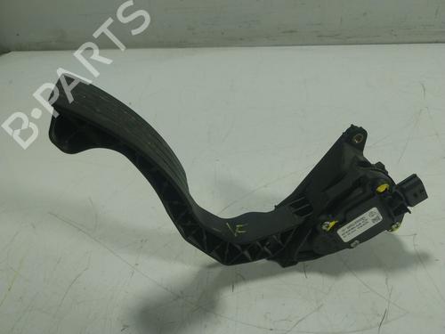 pedal-dacia-sandero-ii-180022703r-180022703r-2012-18106863 main image