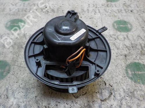 Used Heater blower motor Heater blower motor VW GOLF VI (5K1) 1.2 TSI (105 hp) 3856909 3856909