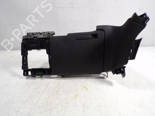 Used Glove box Glove box 8832723 8832723