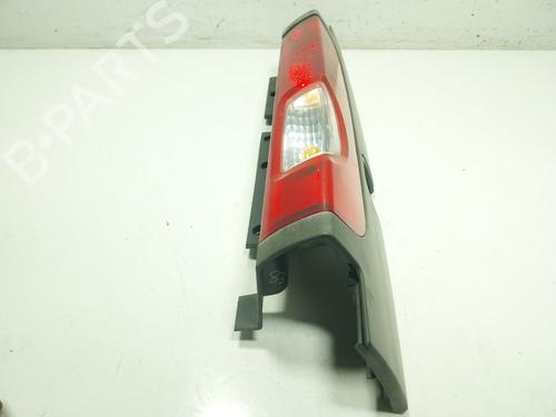 Used Right taillight RENAULT TRAFIC II Van (FL) 2.0 dCi 90 (FL0H, FL00, FL01, FL0M, FL0P, FL0S) (90 hp) 28571852