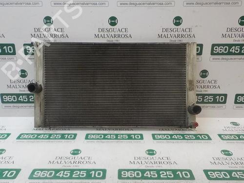 Used Water radiator Water radiator VOLVO C70 II Convertible (542) 2.4 (140 hp) 3865886 3865886