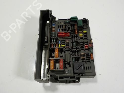 Used Fuse box BMW 1 (E87) 118 d (143 hp) 17029284