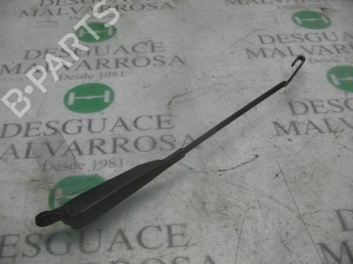 Used Front windshield wiper arm Front windshield wiper arm RENAULT CLIO I (B/C57_, 5/357_) [1990-1999] 3794437 3794437