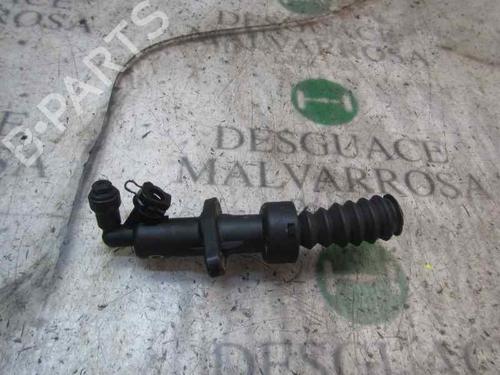 Used Clutch slave cylinder Clutch slave cylinder CITROËN C5 III Break (RW_) 1.6 HDi 110 (RW9HZC) (109 hp) 14277428 14277428
