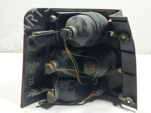 Right taillight LAND ROVER RANGE ROVER SPORT I (L320) 2.7 D 4x4 | BP26593817C35 