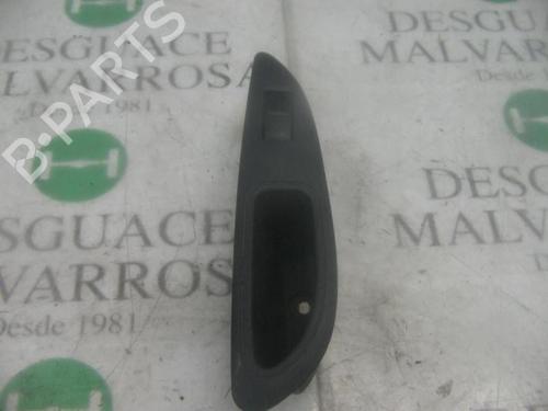 Used Right rear window switch NISSAN PRIMERA Hatchback (P12) [2002-2025]  3785808