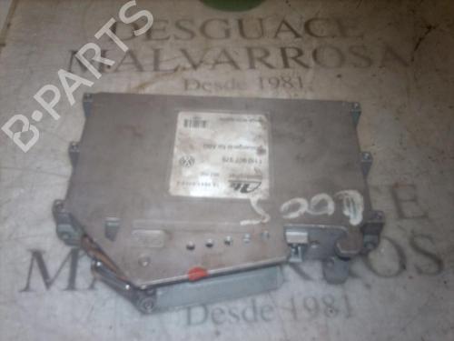 Used Control unit VW GOLF III (1H1) 2.0 (115 hp) 3783682
