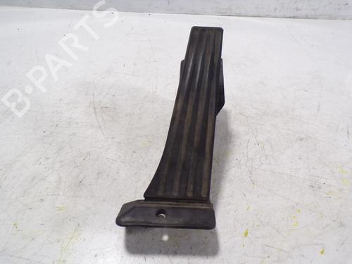Used Pedal BMW 1 Convertible (E88) [2007-2013]  8913504