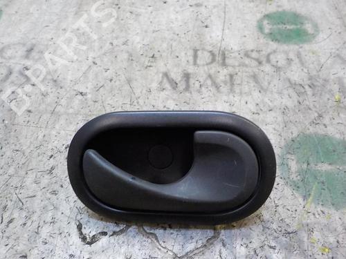 Used Front right interior door handle Front right interior door handle RENAULT KANGOO / GRAND KANGOO II (KW0/1_) 1.5 dCi 90 (KW05, KW08, KW0G, KW11) (90 hp) 3853258 3853258