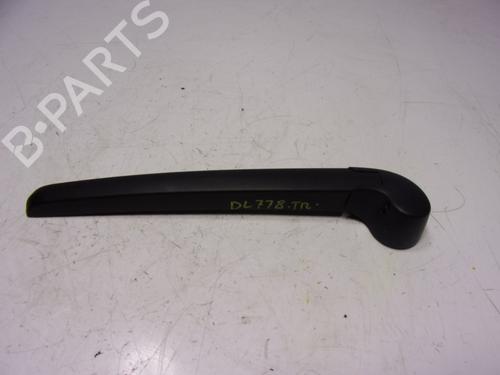 Used Rear windshield wiper arm Rear windshield wiper arm 15835852 15835852