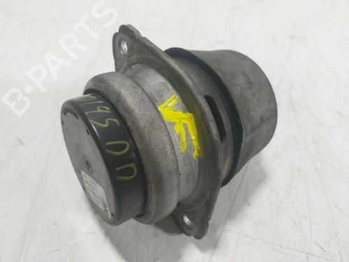 Used Engine mount PORSCHE CAYENNE (92A) [2010-2025]  19027046