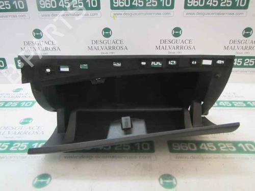 Handskerum RENAULT MEGANE III Hatchback (BZ0/1_, B3_) 1.5 dCi (BZ0C) | BP3877403C95 