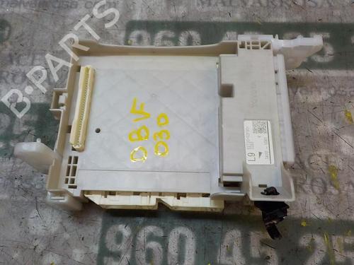 fuse-box-toyota-yaris-_p1_-8273052f80-8273052f80-1999-2000-2001-2002-2003-2004-2005-3863303 main image