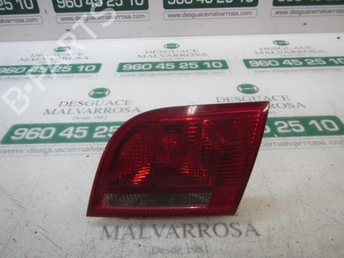 Piloto derecho del maletero AUDI A3 Sportback (8PA) 1.4 TFSI (125 hp) 8P4945094B