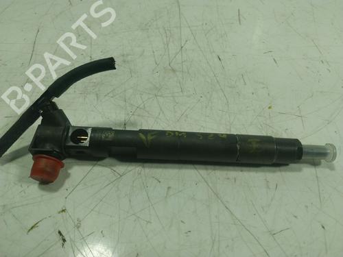 Used Injector Injector MERCEDES-BENZ CLA Shooting Brake (X117) CLA 220 CDI / d (117.903) (177 hp) 17530666 17530666