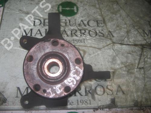 Used Left front steering knuckle Left front steering knuckle RENAULT LAGUNA I (B56_, 556_) [1993-2002] 3772112 3772112