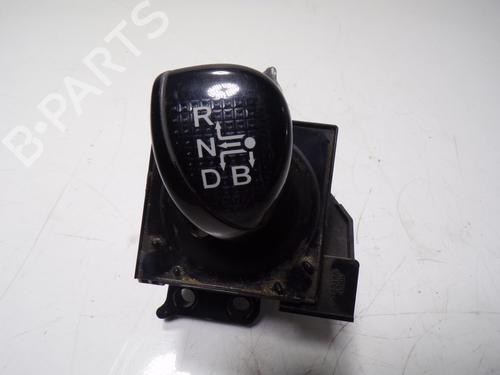 Used Gear lever TOYOTA AURIS Estate (_E18_) 1.8 Hybrid (ZWE186_, ZWE186R, ZWE186H) (136 hp) 12213601