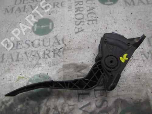Used Pedal NISSAN PATHFINDER III (R51) 2.5 dCi (174 hp) 3829437