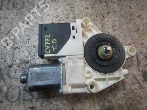 Used Right rear window motor Right rear window motor RENAULT MEGANE III Hatchback (BZ0/1_, B3_) [2008-2026] 3835605 3835605