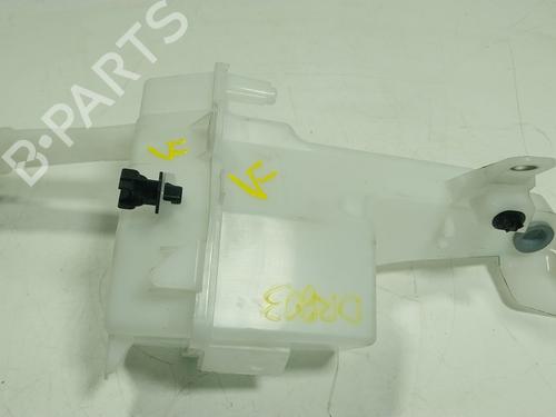 windscreen-washer-tank-toyota-yaris-cross-mxp_-2020-30624339 main image