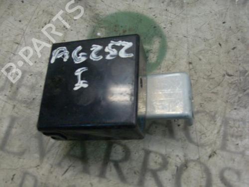 Used Electronic module Electronic module TOYOTA YARIS (_P1_) 1.3 (NCP10, SCP12_) (86 hp) 3778353 3778353